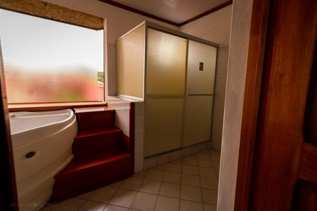 Hotel Boruka Bnb Alajuela Esterno foto
